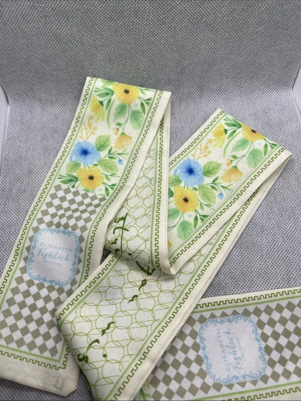 Elegant Cream Floral Twilly Scarf